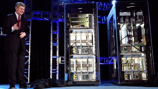 IBM shows off new mainframes in 2003