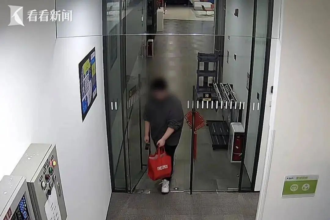 IT 运维为了打赏游戏主播，偷走公司 158 台平板电脑进行倒卖