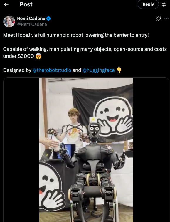 Hugging Face 发布两款开源人形机器人，最低仅售 250 美元